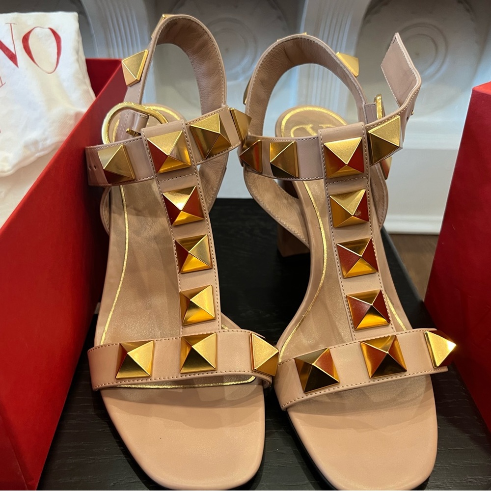 Valentino Rockstuds Sandals